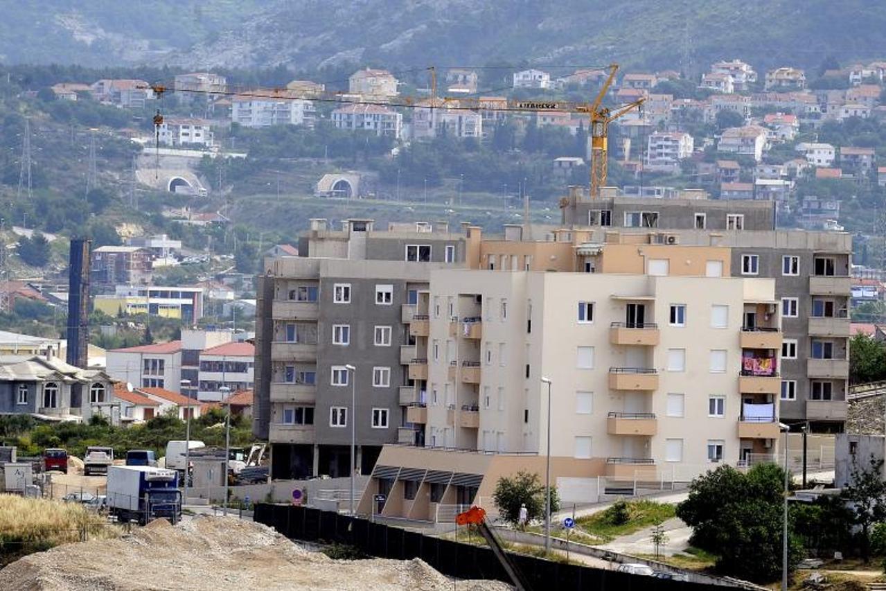 02.06.2011.,Split -Mejasi su trenutno najvece gradiliste u Splitu Photo: Tino Juric/PIXSELL