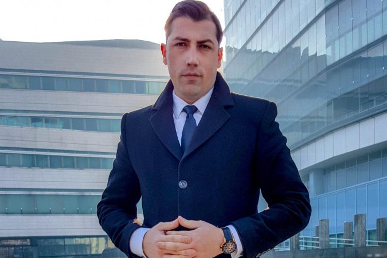 Haris Plakalo