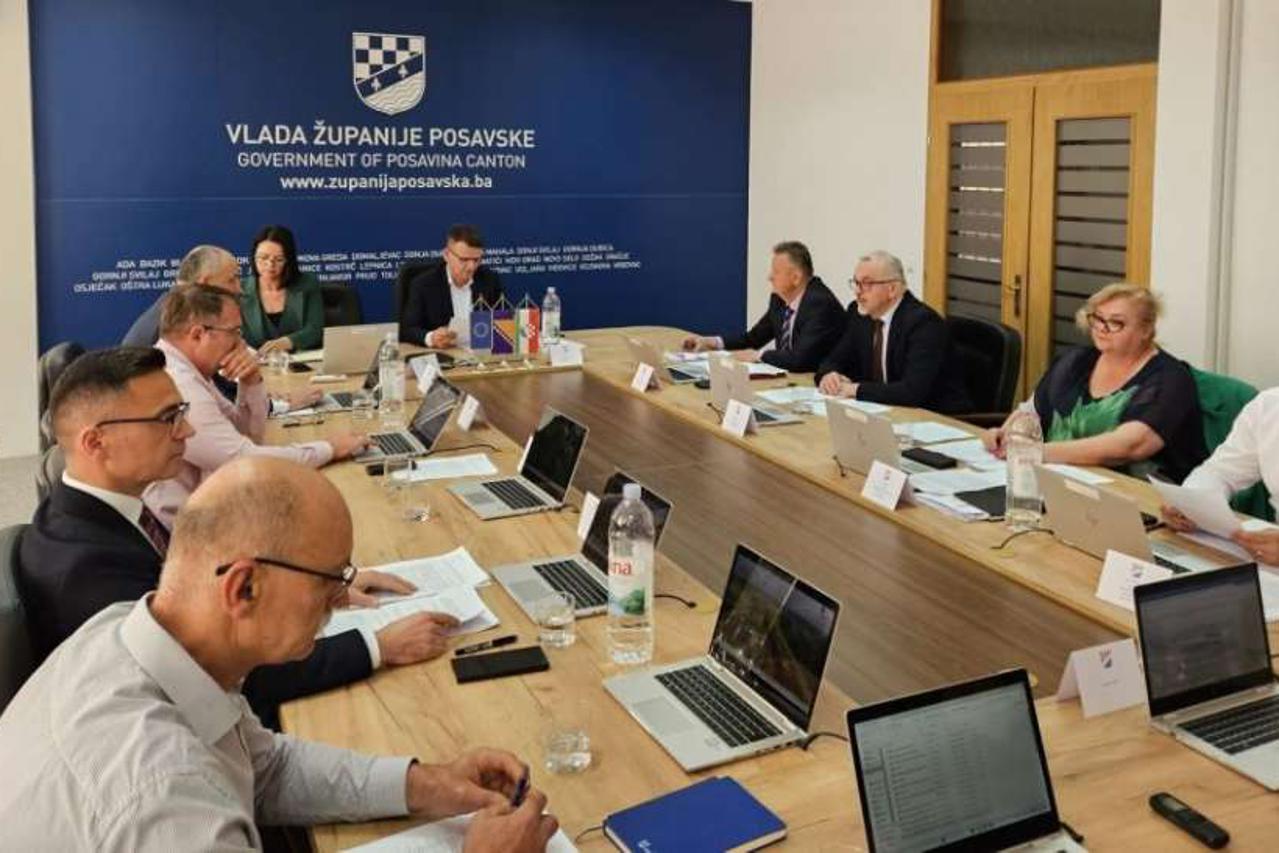 Vlada Županije Posavske