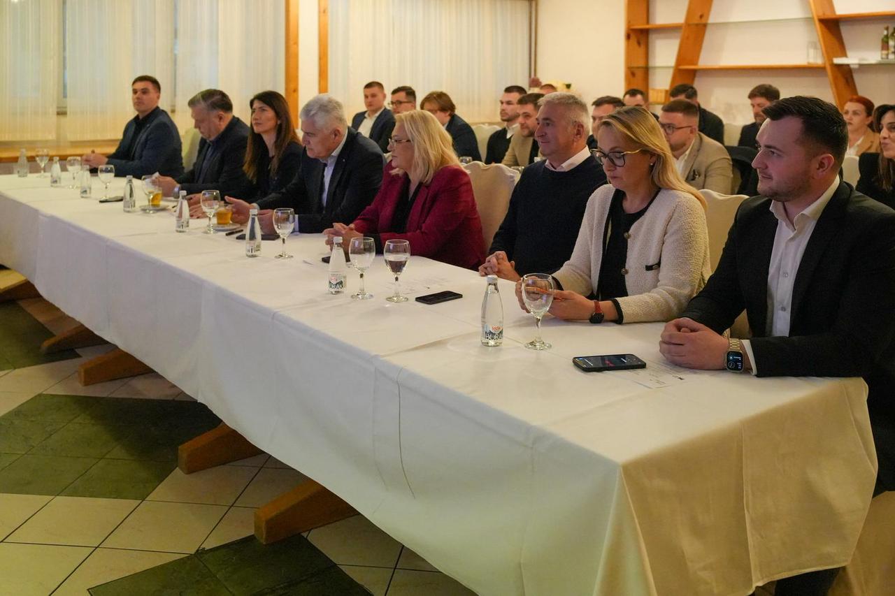 Zimska škola u organizaciji Političke akademije HDZ-a BiH