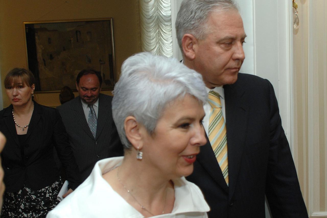Predaja vlasti 