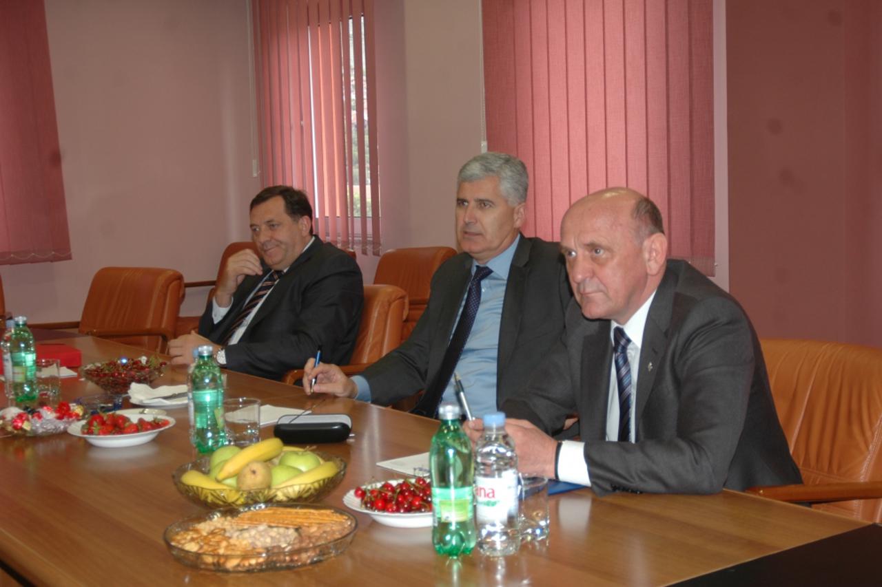 Lideri