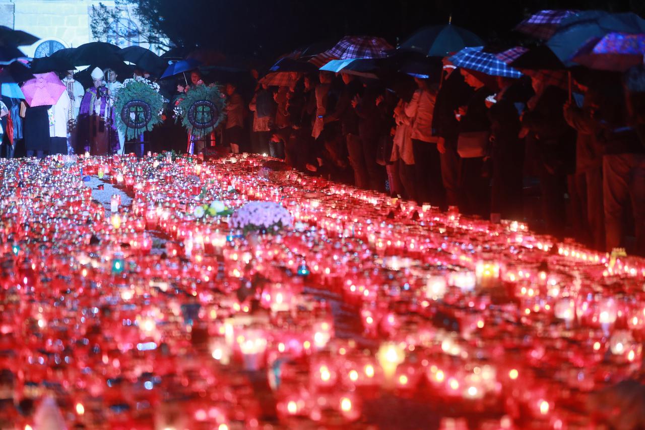 svi sveti, dušni dan