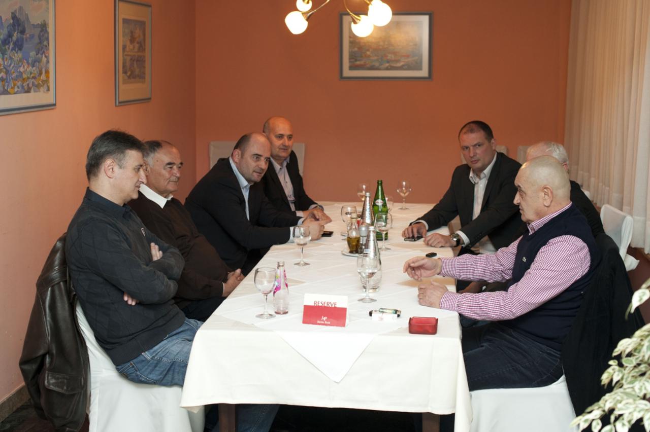 Sastanak Bevande i Karamarka