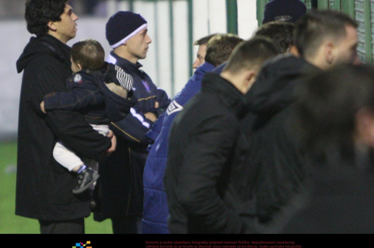 '18.01.2012., Split - Prijateljska utakmica izmedju Hajduka i Dugopolja na pomocnom terenu u Poljudu. Predjsednik Males pratio je utakmicu uz pratnju osiguranja.  Photo: Ivo Cagalj/PIXSELL'