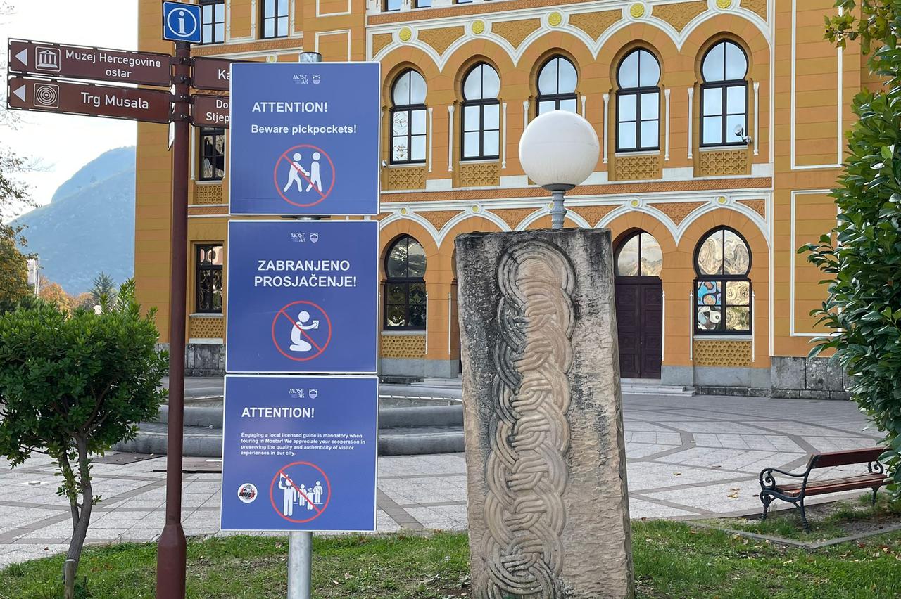 znak na španjolskom trgu