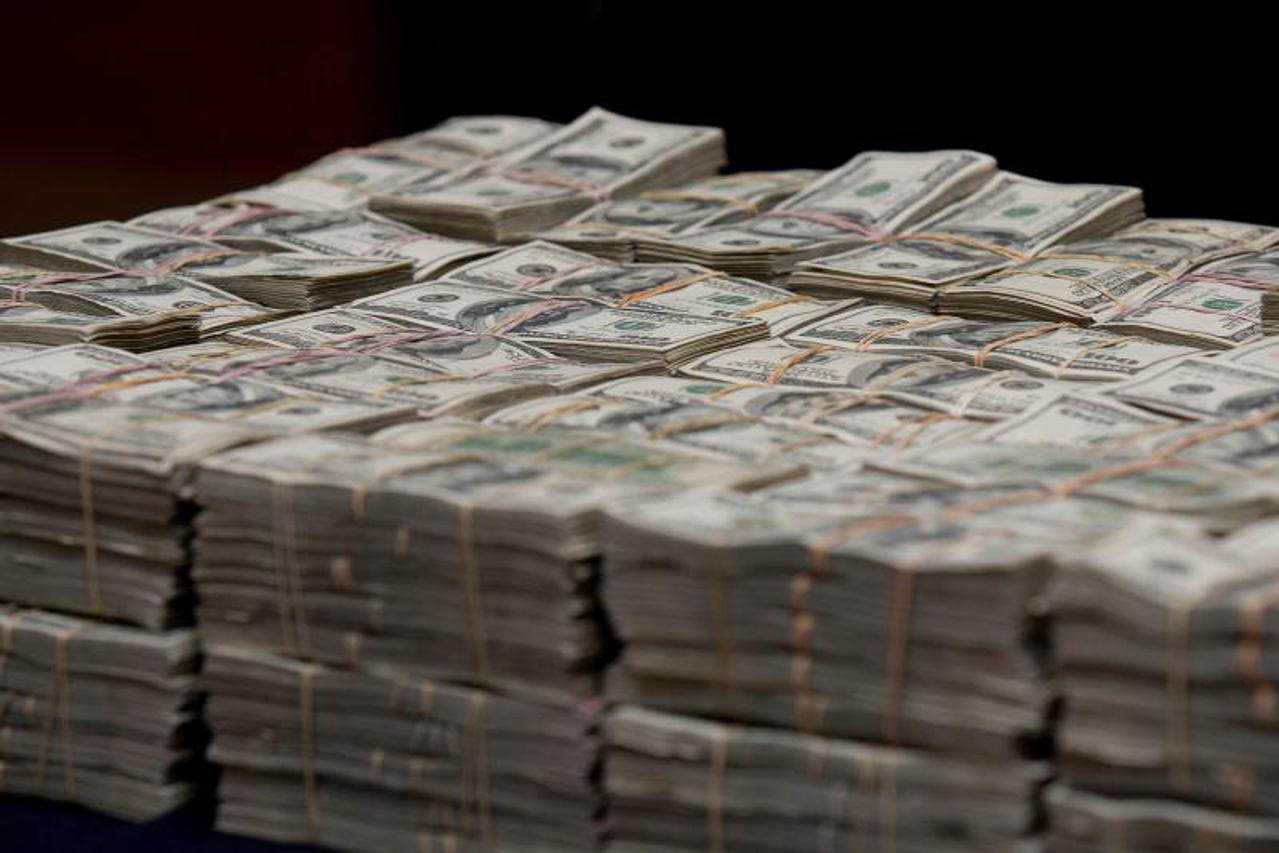 novac,dolari,nofci,pare