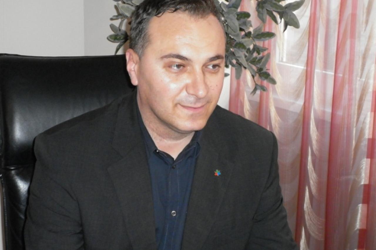 mersedserifovic