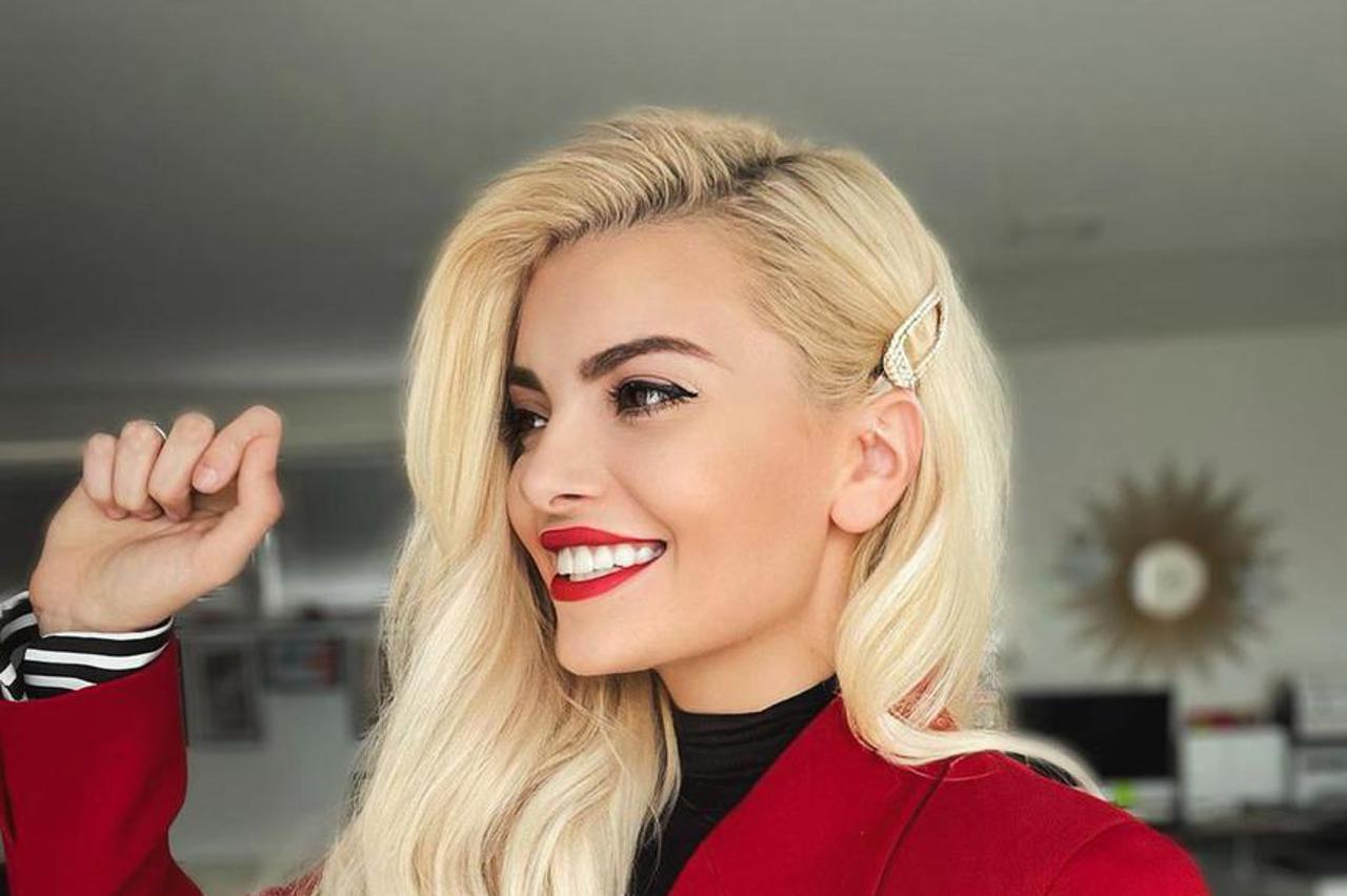 ella dvornik