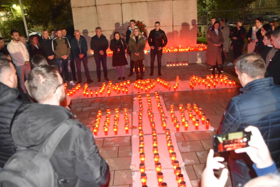Grude uz Vukovar i Herceg Bosnu