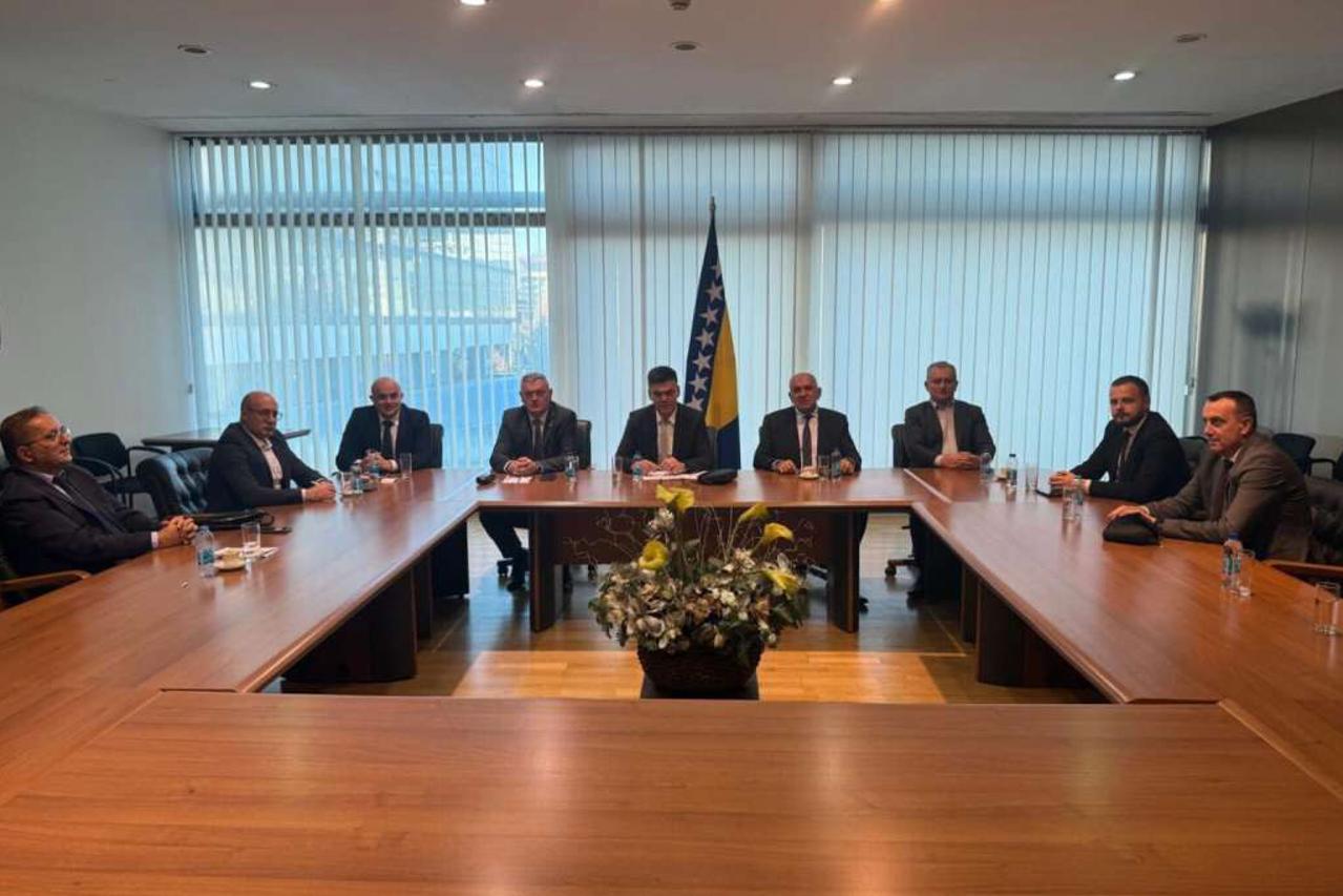 Pet hrvatskih stranaka