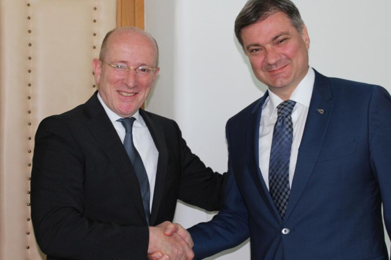 Zvizdić - Hellbach: 