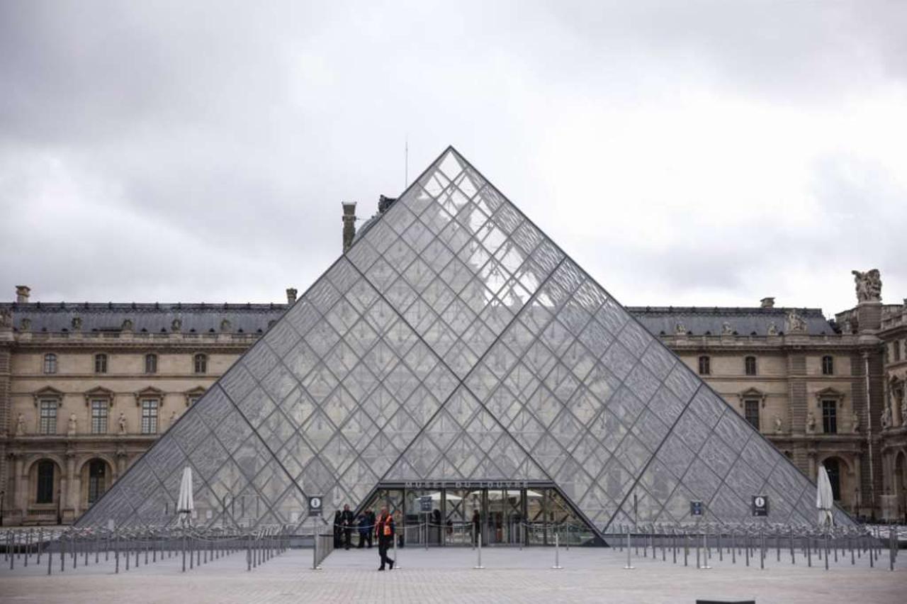 Louvre