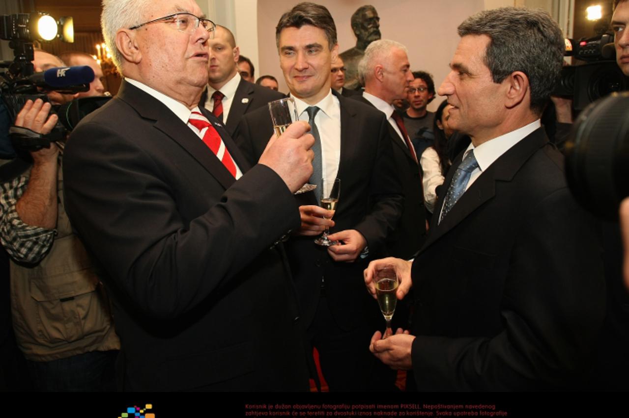 '22.12.2012., Zagreb - Dojmovi nakon prvih nesluzbenih rezultata referenduma o ulasku Hrvatske u Europsku uniju. Luka Bebic, Zoran Milanovic, Boris Sprem.  Photo: Jurica Galoic/PIXSELL'