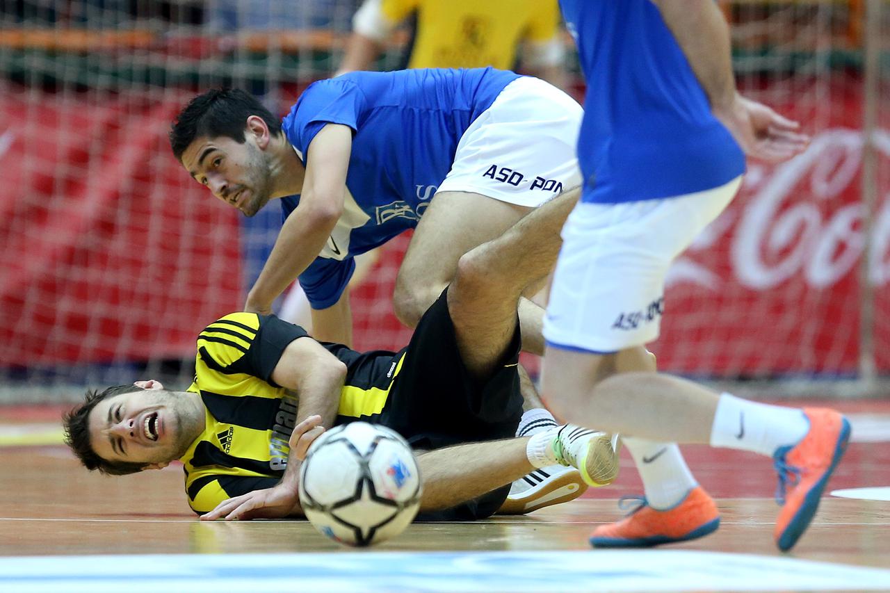 27.12.2015., Dvorana II, Dom sportova, Zagreb - 45. Malonogometni turnir Kutija sibica 2015. Utakmica polufinala, ASO Ponos Krapina - CB Doberman. Photo: Igor Kralj/PIXSELL