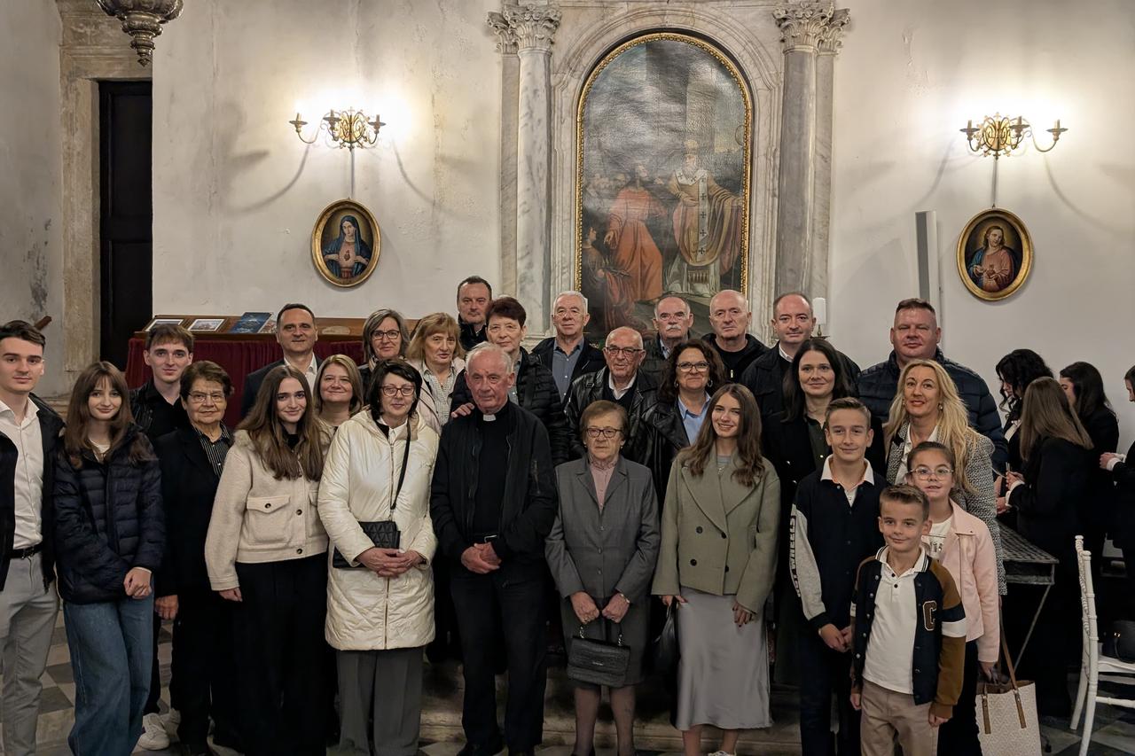 Oproštaj od don Srećka u Perastu