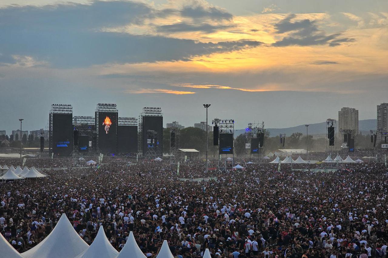 Hipodrom pred koncert