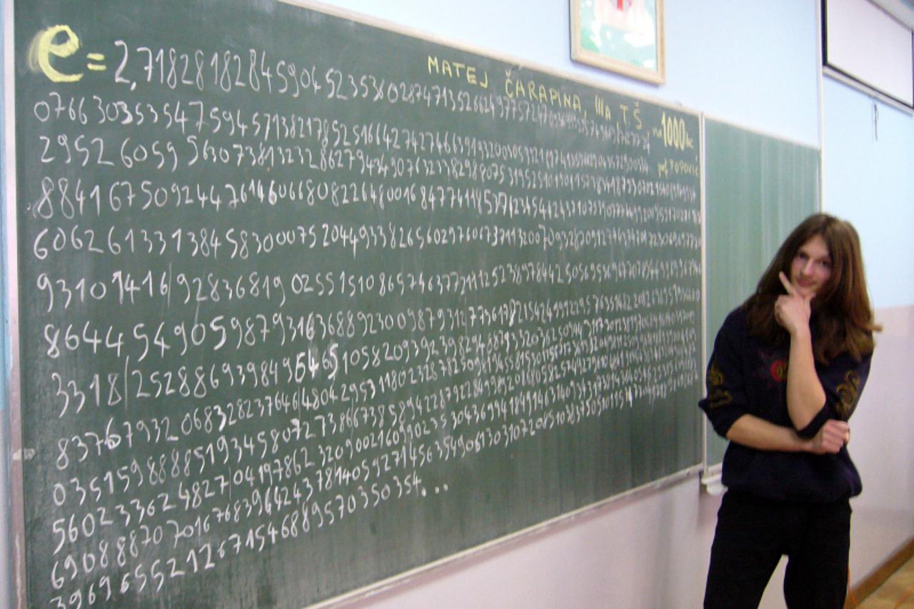 \'Pozega-22.02.2011. Matej Carapina pamti tisucu decimala broje e Photo: Dusko Mirkovic/PIXSELL\'