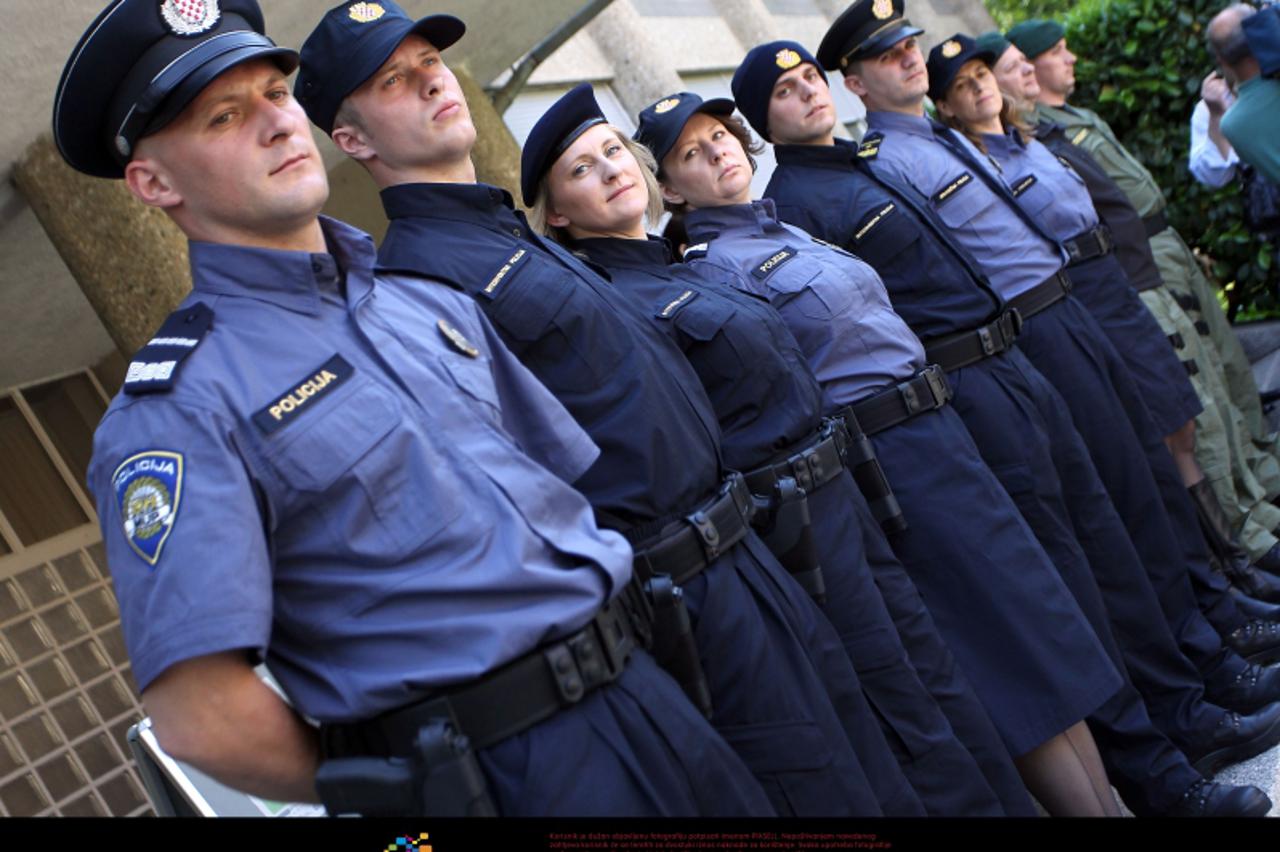 \'25.05.2010., MUP Savska, Zagreb -  Predstavljanje novih policijskih uniformi.  Photo: Dalibor Urukalovic/PIXSELL\'