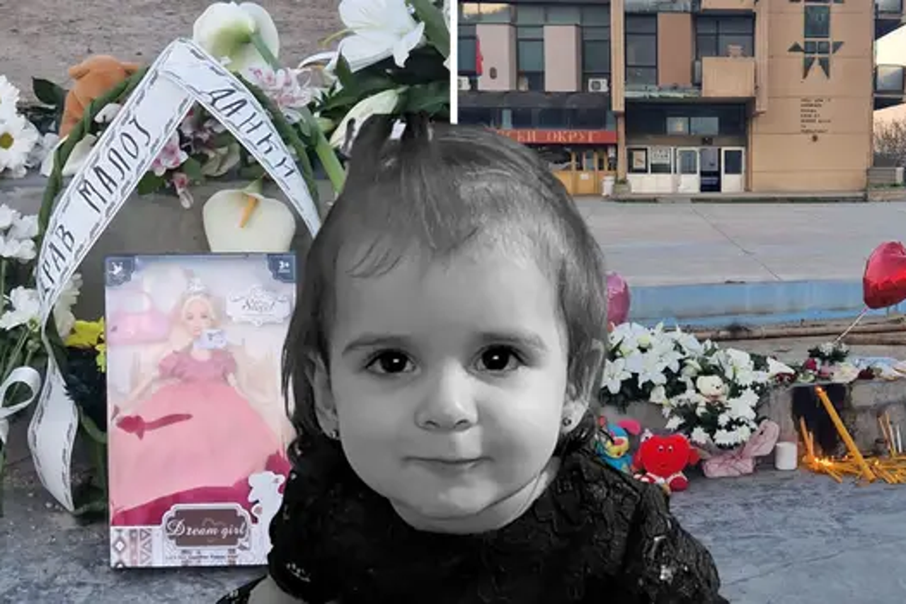 Bor, cvijeće i svijeće za Danku