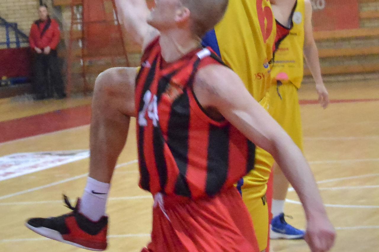 BiH,24.03.2016.Mostar ,Dvorana Bijeli brijeg,  Student - Sloboda Photo:Stojan Lasic