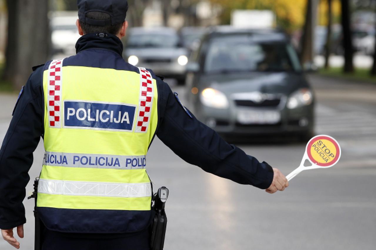 policija 