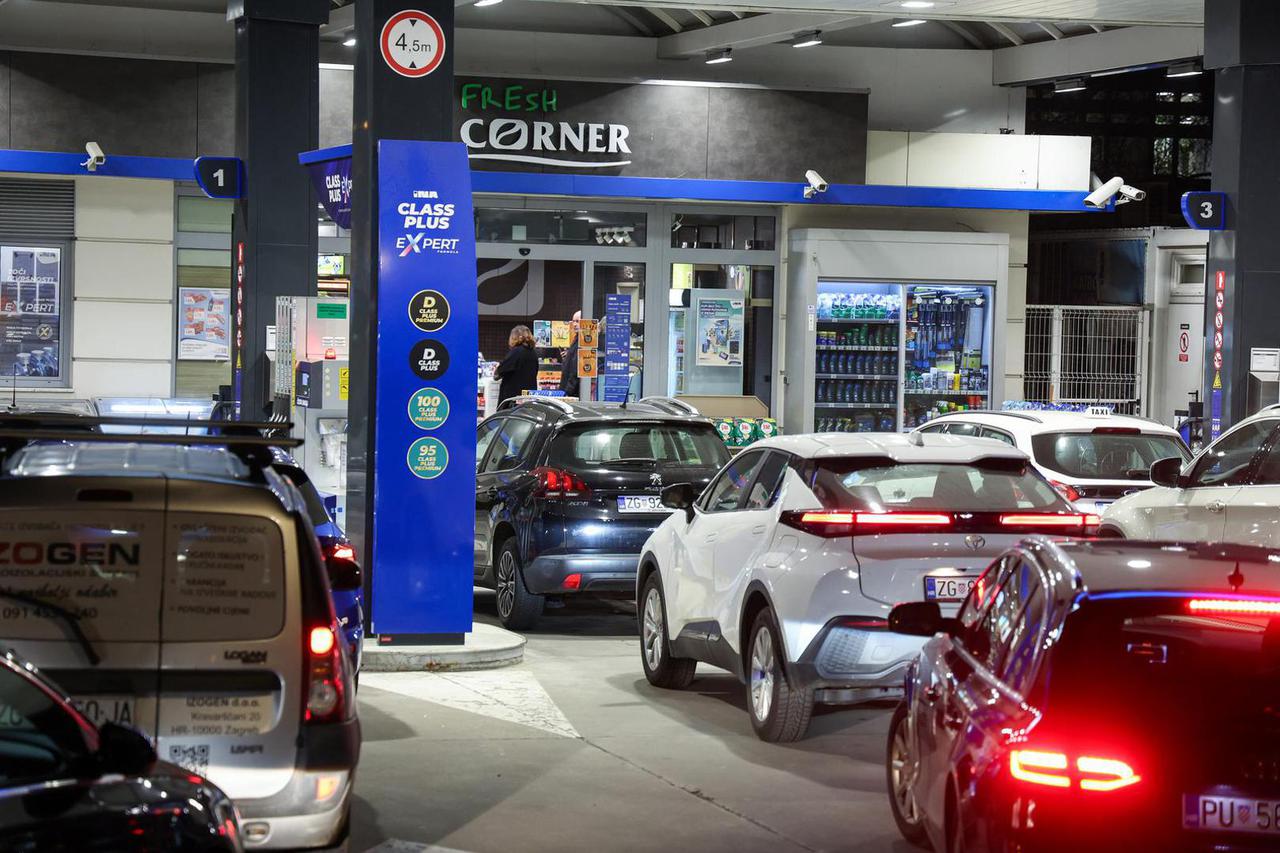 benzinska crpka u Hrvatskoj