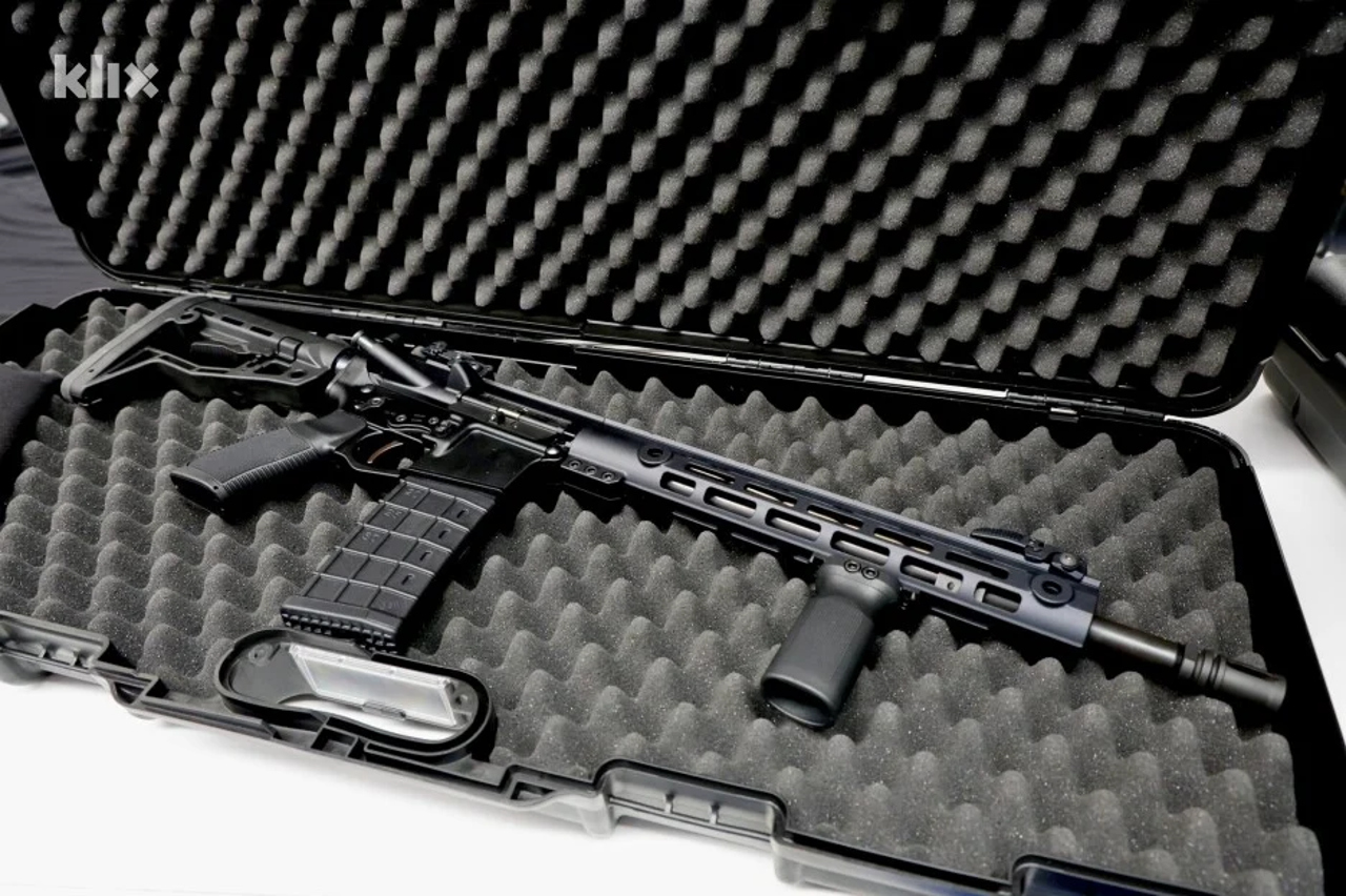 jurišna puška AC AR-15