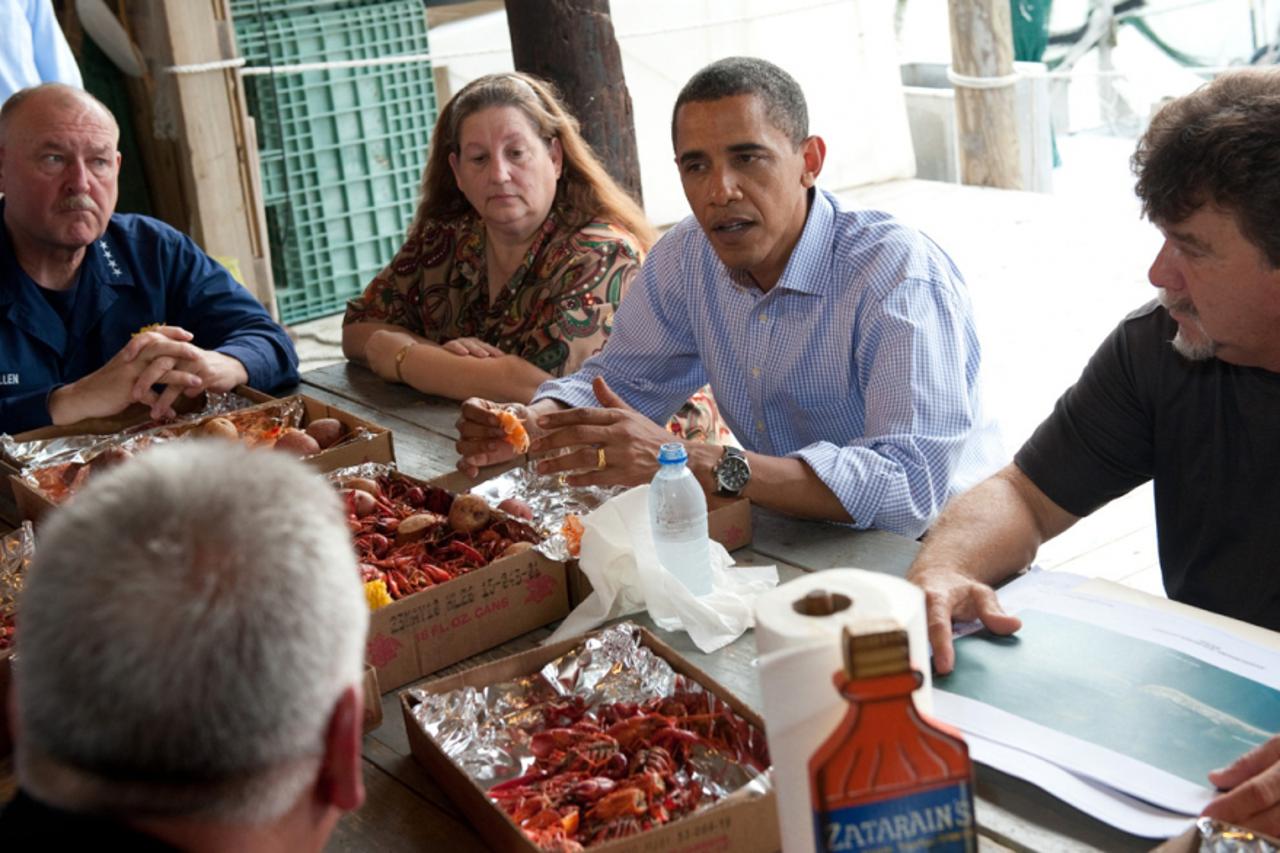 Kad su Obami pripremali hranu, dobro su je prethodno omirisali