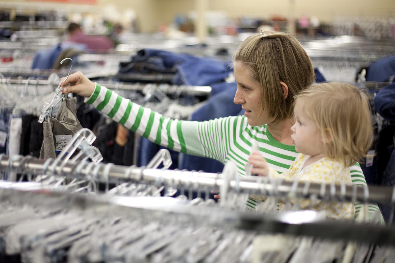 1010-33 049   1010-33 Thrift Stores  Photos of Jessica Tessem and her daughter Ellie shopping at 