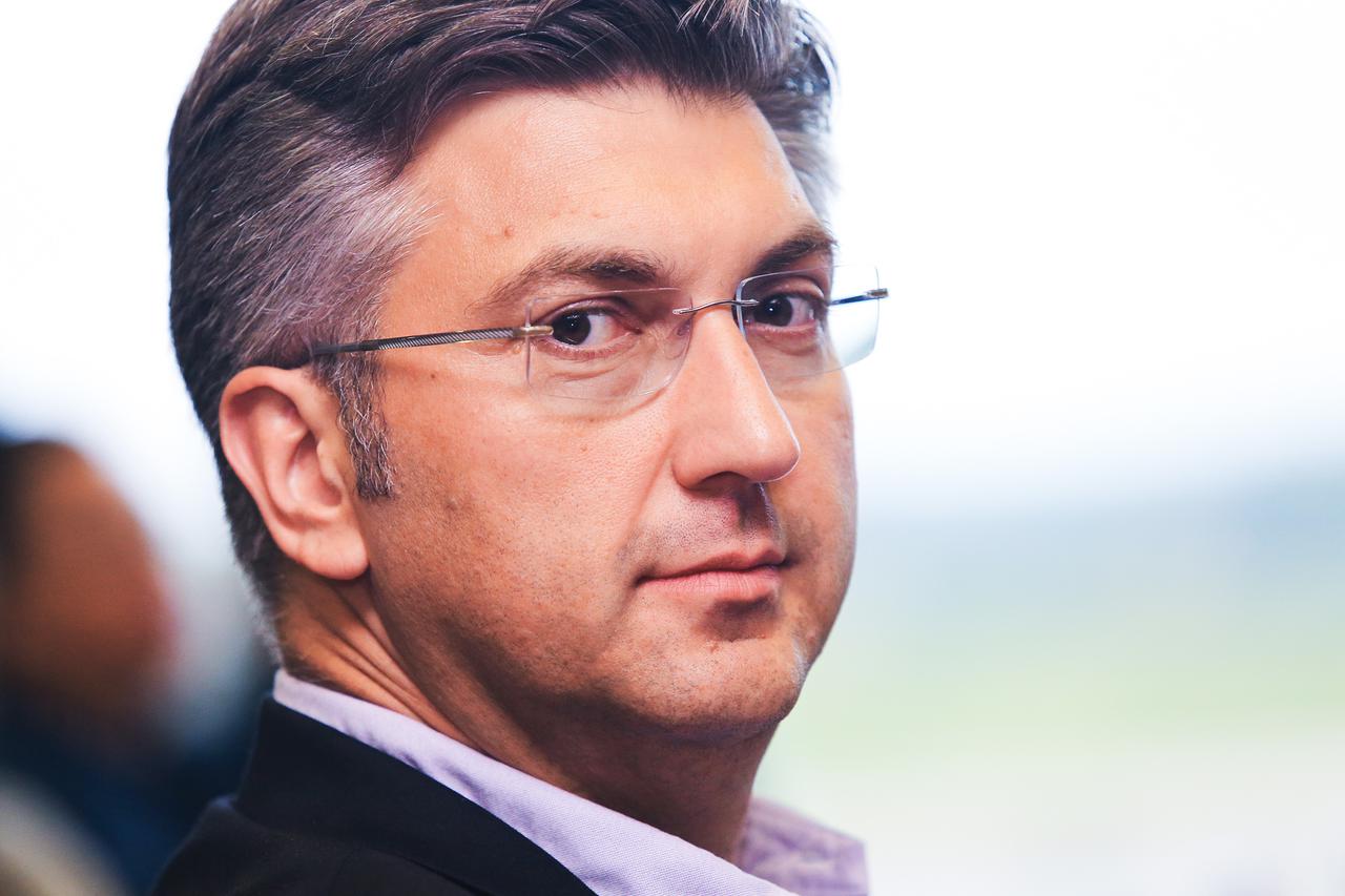 22.08.2016., Osijek - U hotelu Osijek HDZ predstavio kandidate za IV. izbornu jedinicu. Andrej Plenkovic. Photo: Davor Javorovic/PIXSELL