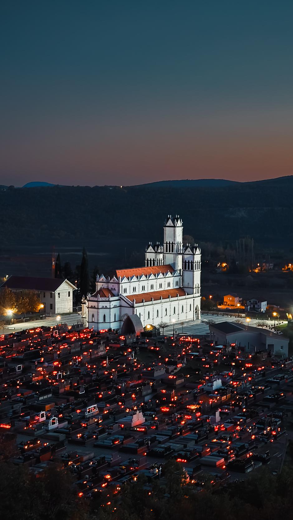 Crkva svete Kate u Grudama za blagdan Svih svetih i Dušni dan