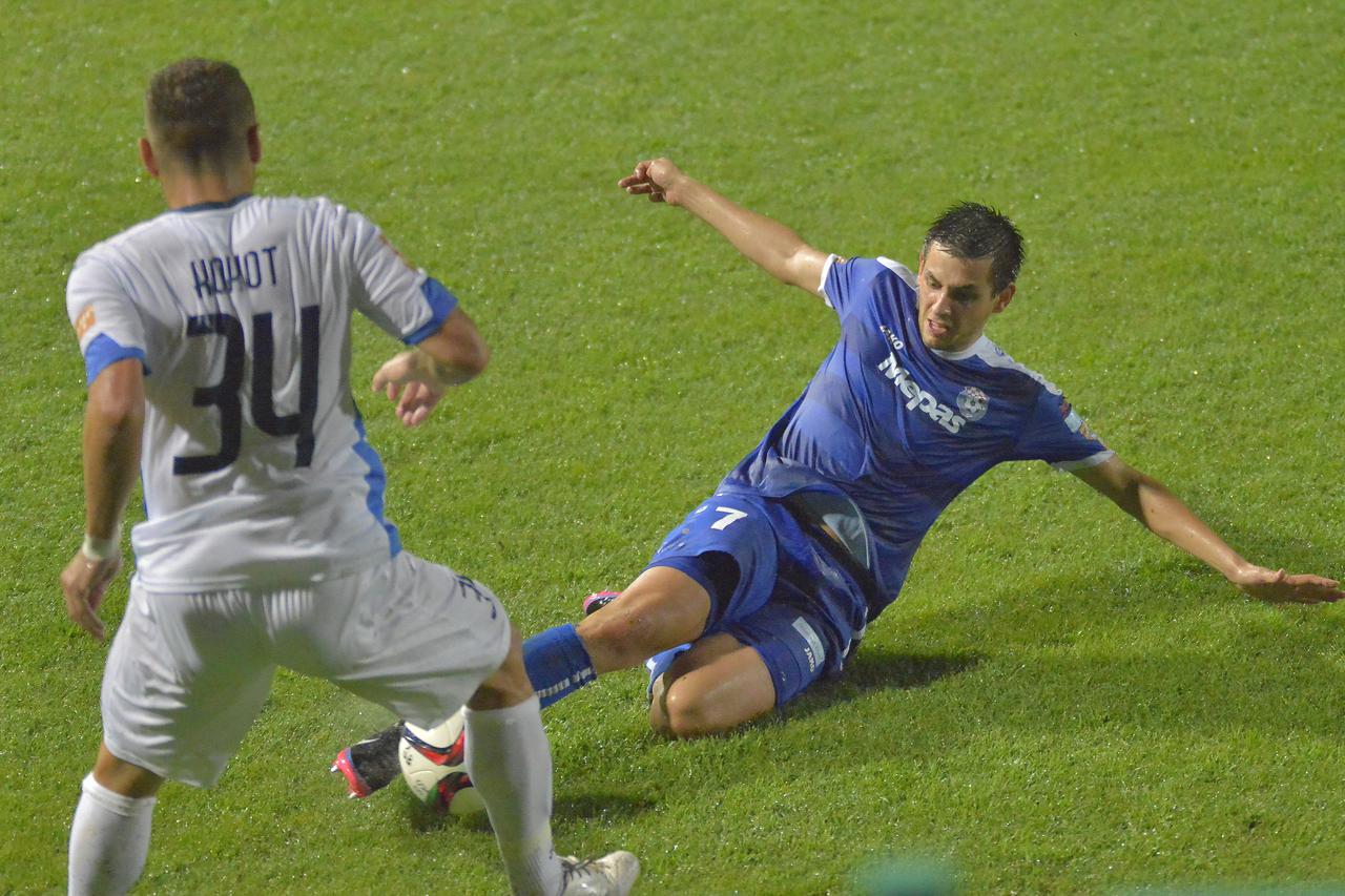 BiH,16.08.2015.Siroki, Stadion Pecara,  Prvetvena nogometna utakmica   Siroki -  Zeljeznicar 1-1 Photo:Stojan Lasic