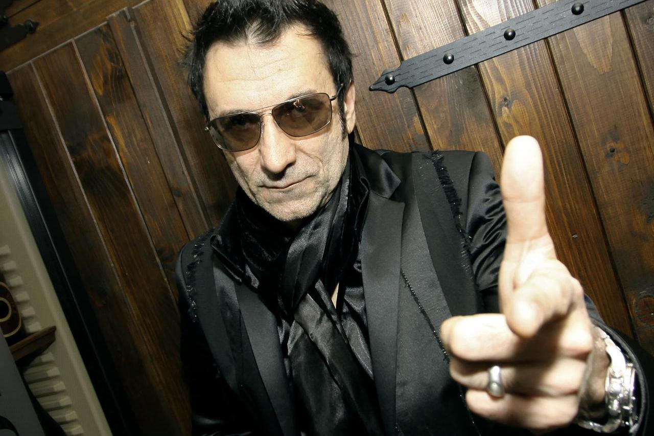 scena 26.01.11, Branko Dzuric, skupina bombaj stampa, predstavitev albuma, koncert, foto: Benjamin Kovac