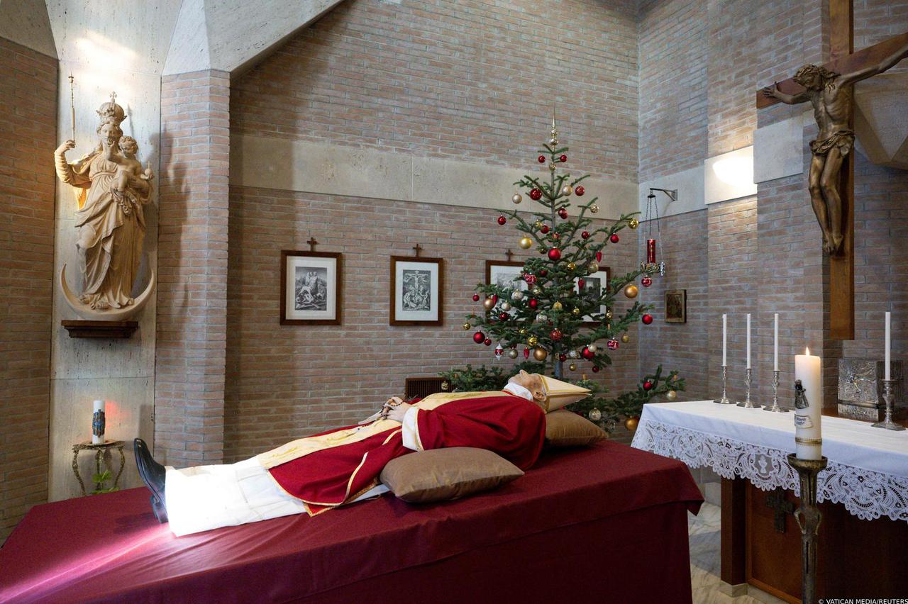 Tijelo pape Benedikta XVI