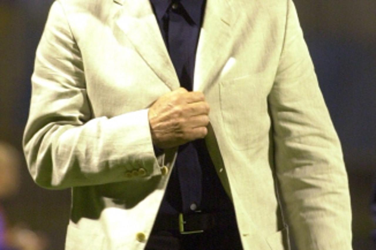 'spo..zagreb..12.08.2002 maksimir dinamo -slaven belupo miroslav ciro blazevic snimio zeljko lukunic'