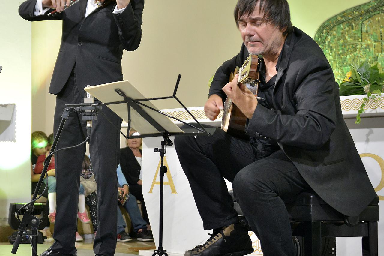 BiH,28.09.2015.Capljina, Franjevacka crkva,  Koncert Stefana Milenkovica i Edina Karamazova, Photo:Stojan Lasic