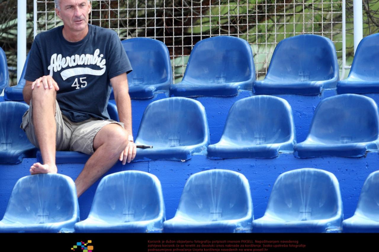 \'24.07.2011., Umag, Stella Maris - 22. studena. Croatia open Umag. Kvalifikacijski mec Toni Androic (CRO) i Dusan Lajovic (SRB). Izbornik hrvatske Davis cup reprezentacije Goran Prpic. Photo: Slavko 