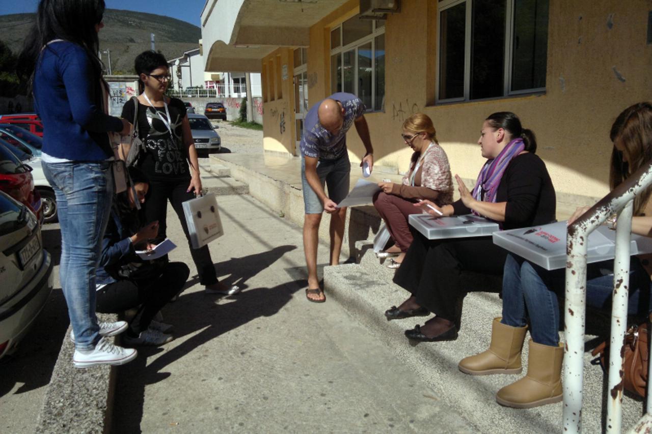 'BiH,01.10.13. Mostar,  HNK Mostar   Popisivaci u Cimu Mostar Photo:Stojan Lasic'