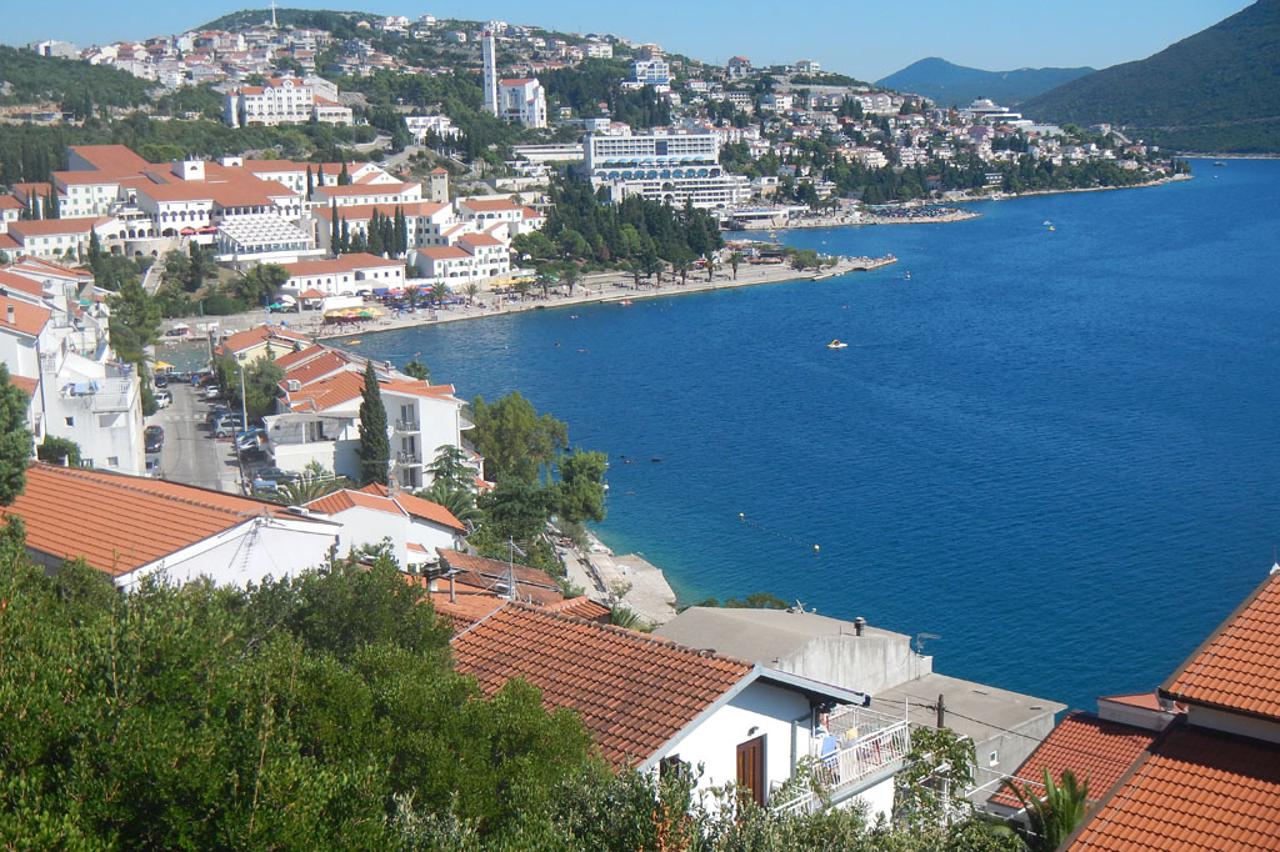 Neum 