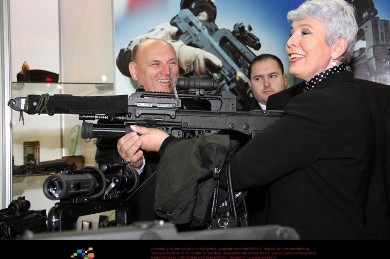 \'29.03.2011., Spaladium Arena, Split - Jadranska vojna i zrakoplovna izlozba i konferencija, ASDA, medjunarodni je sajam vojne industrije na kojeme se predstavilja vojna oprema i naoruzanje. Sajam je