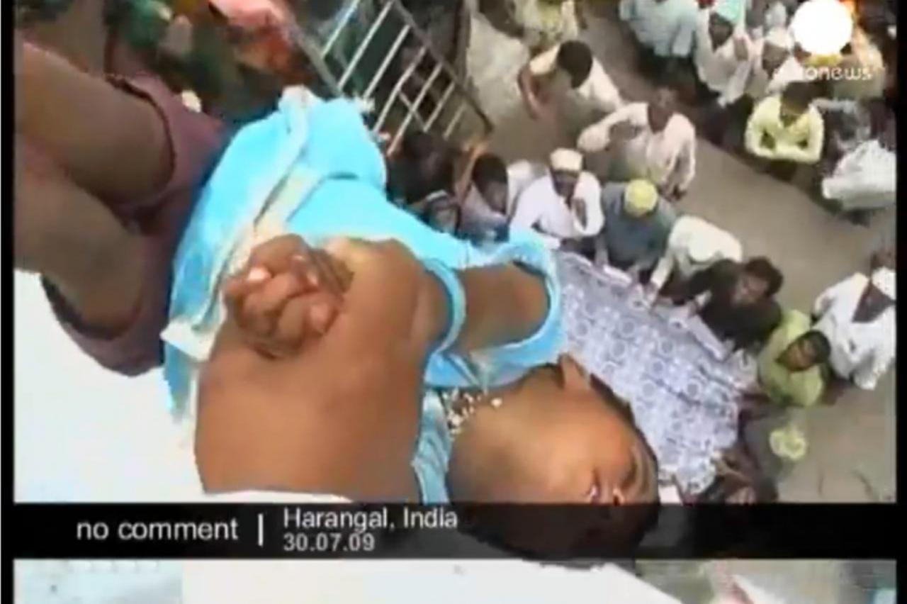 Bacanje beba,Indija