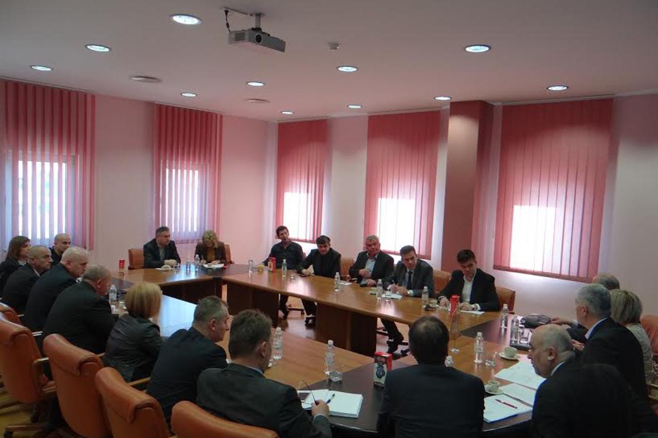 Predsjedništvo HNS-a