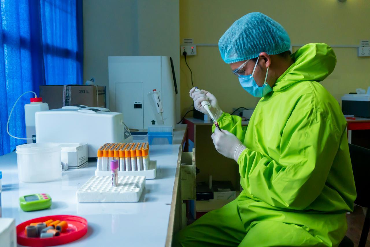 virus, laboratorij