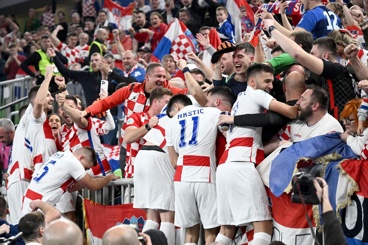 Hrvatska futsal reprezentacija slavi broncu