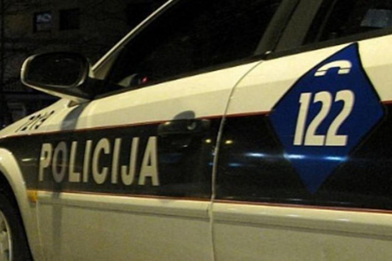 policija