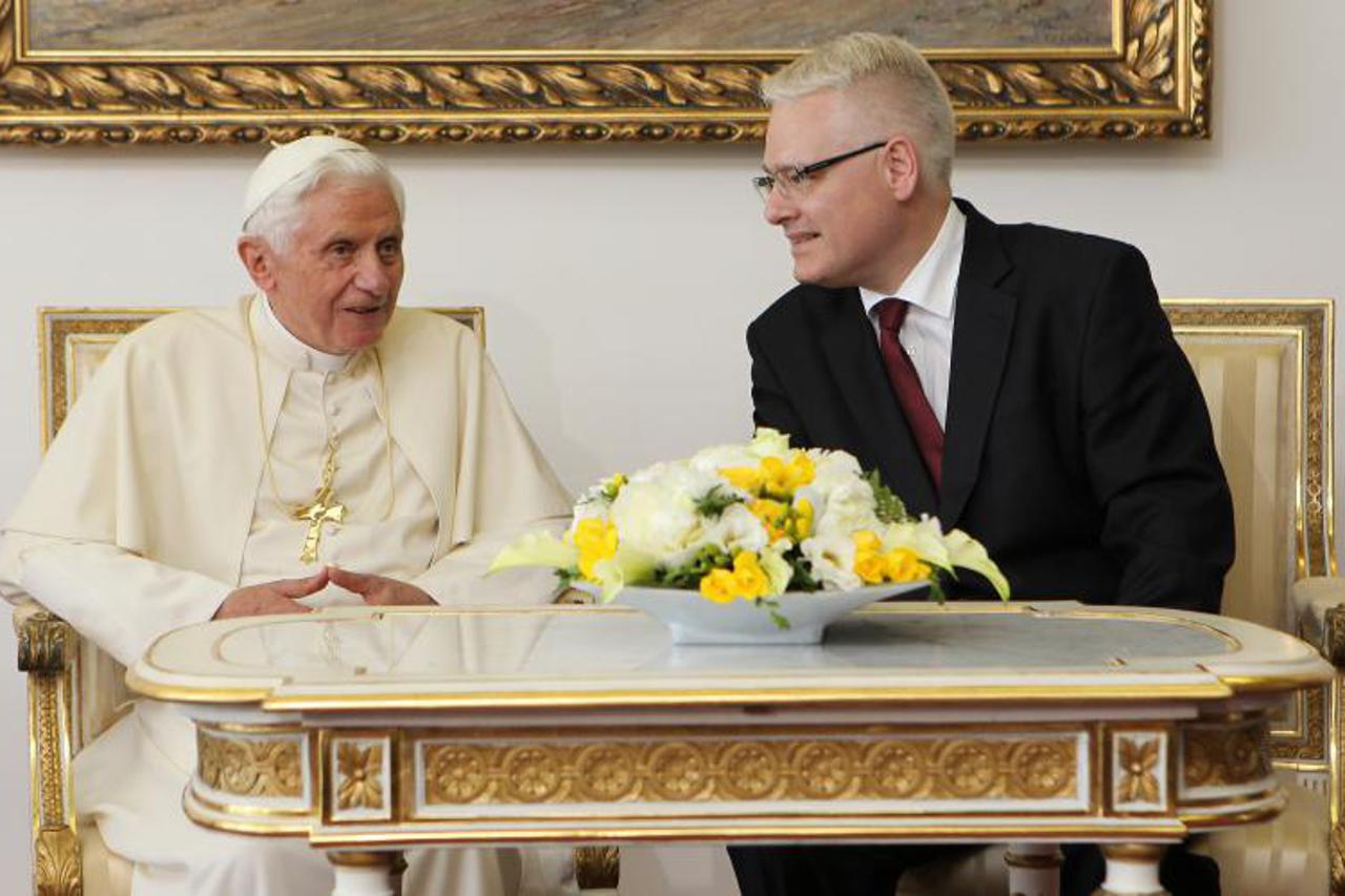 papa, josipovic