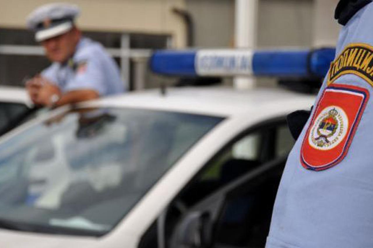 policija