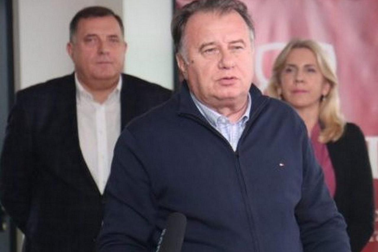 Nikšić - Dodik