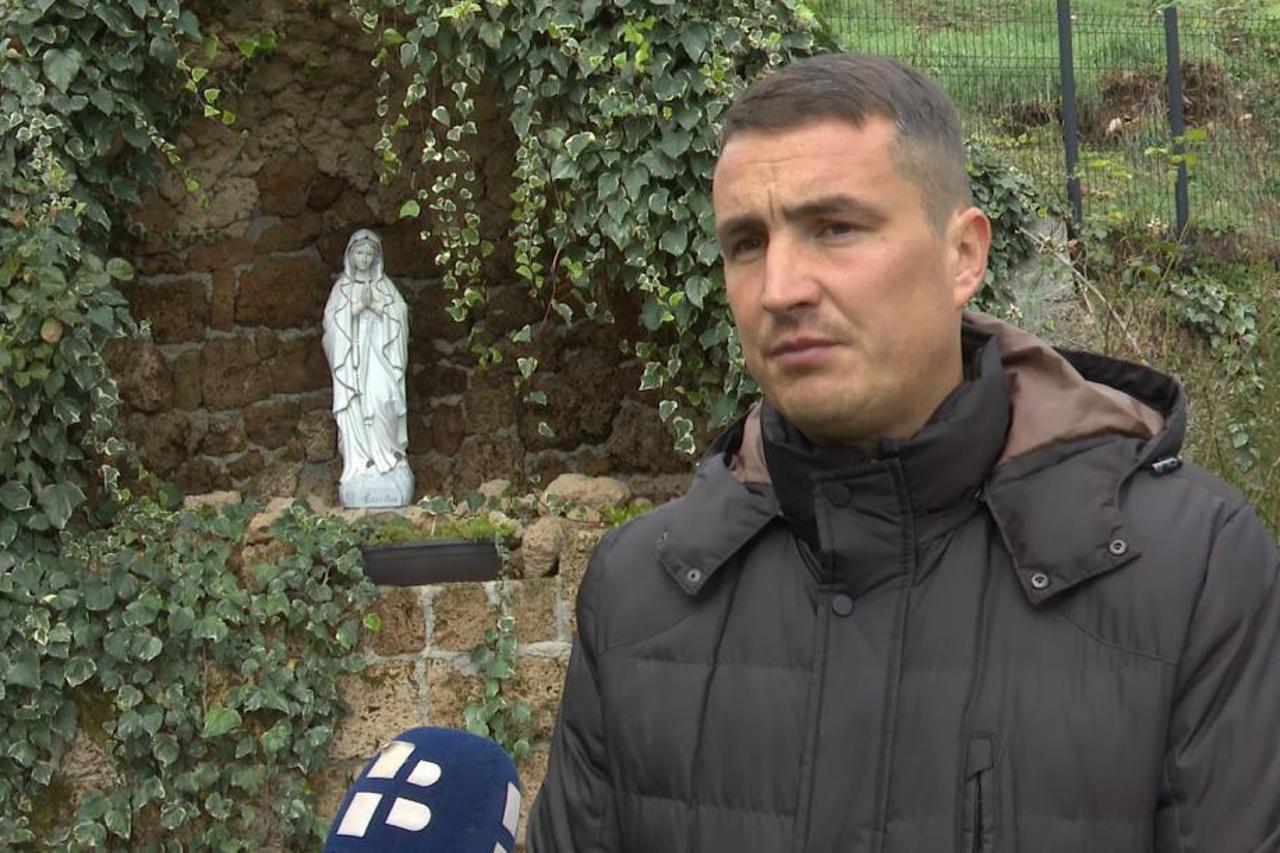 don Marin Marić, župnik u Obrima i župni upravitelj u Solakovoj kuli